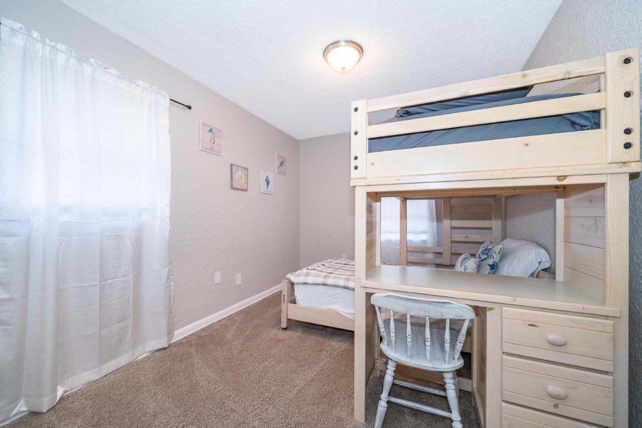Forever Summer - Entire House! With King Bed! クリアウォーター エクステリア 写真